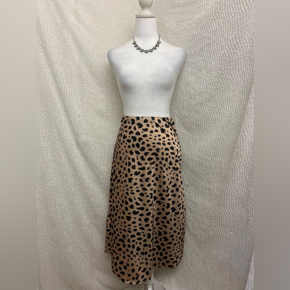 Linjia Shop Leopard Print Satin Midi Skirt Size Large Fits S/M Elastic Waist